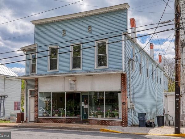 109 N MAIN STREET, EDINBURG, VA 22824