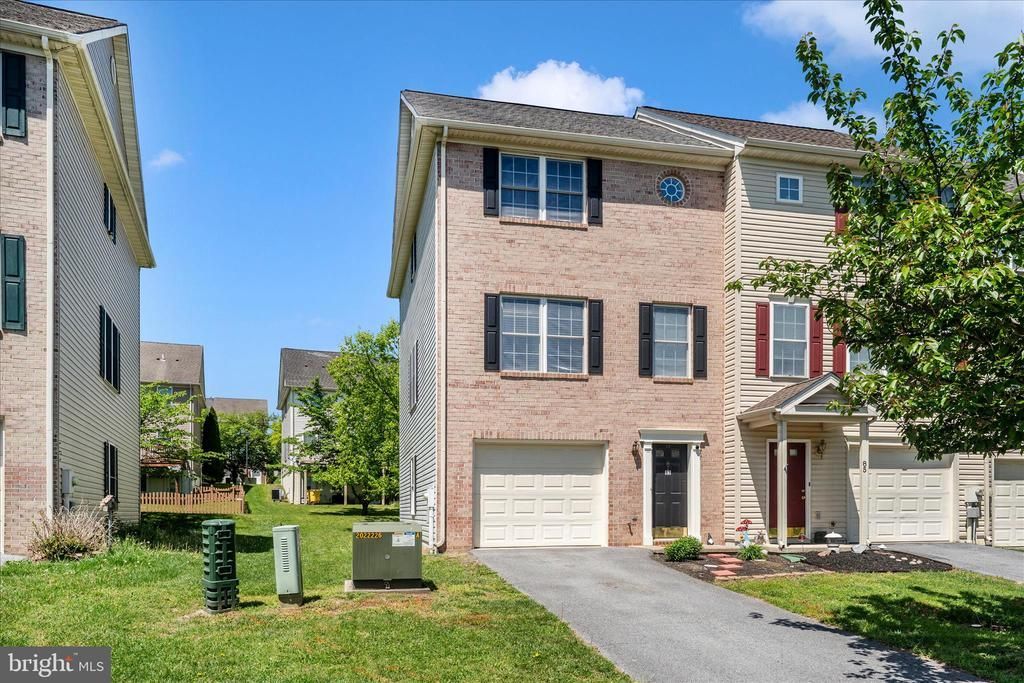 83 Fiser Lane, Martinsburg, WV 25404 Main Photo