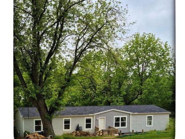 3852 UPPER VALLEY ROAD , PARKESBURG, PA 19365