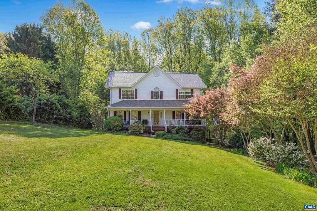 204 W Rosewood Dr, Barboursville, VA 22923 Main Photo