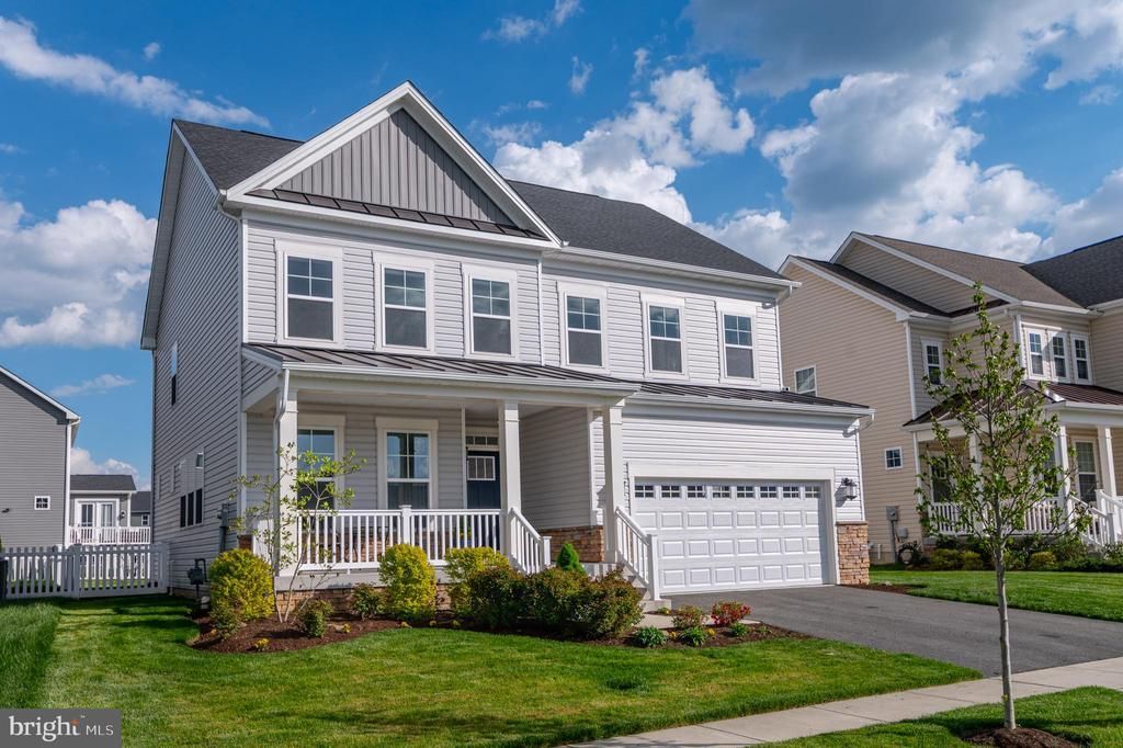 1004 Village Green Way, Brunswick, MD 21716 Main Photo