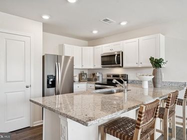 213 CAMDEN DRIVE , WAYNESBORO, VA 22980