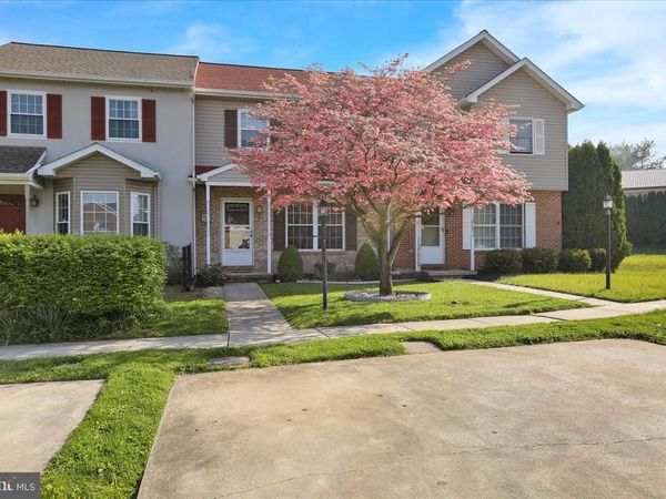 1107 HAMPDEN DRIVE , STRASBURG, PA 17579