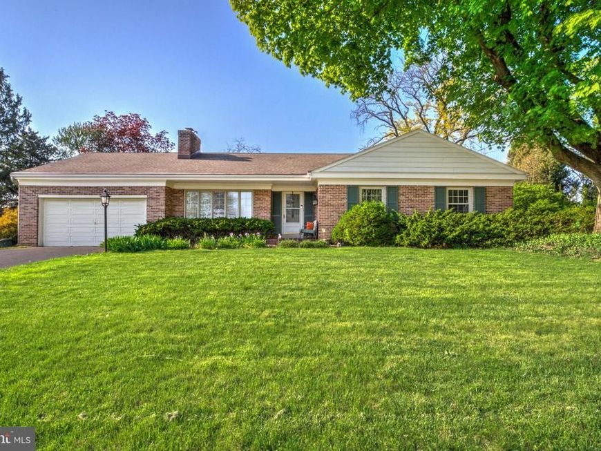 2113 Lyndell Drive, Lancaster, PA 17601 Main Photo