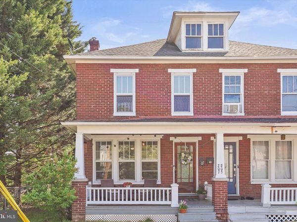 207 N STRATTON ST, GETTYSBURG, PA 17325