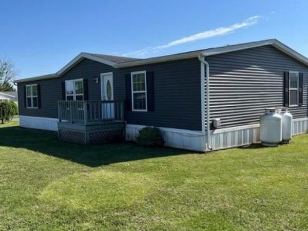 91 SHERRILL DRIVE , NEW OXFORD, PA 17350