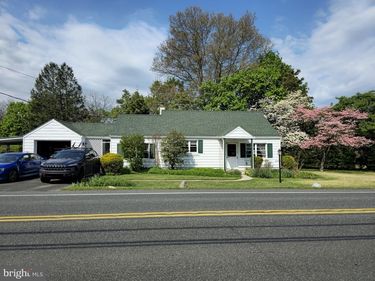 993 GRAVEL PIKE, PALM, PA 18070