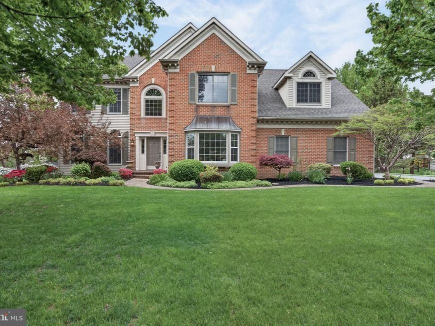 209 Heatherstone Way, Lancaster, PA 17601 Main Photo