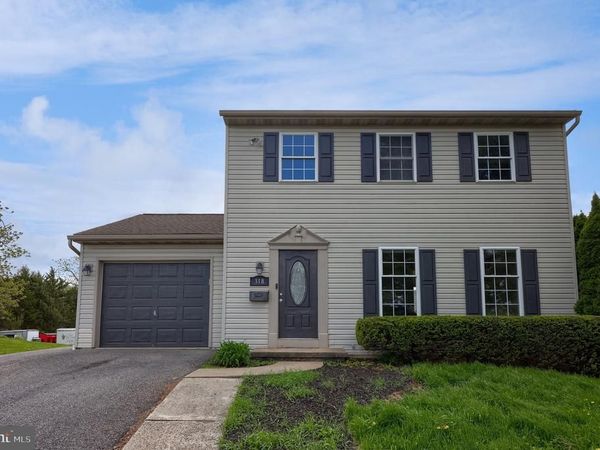 318 N DWIGHT STREET, READING, PA 19609