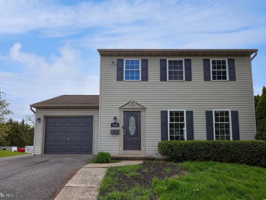 318 N Dwight Street, Reading, PA 19609 Main Photo