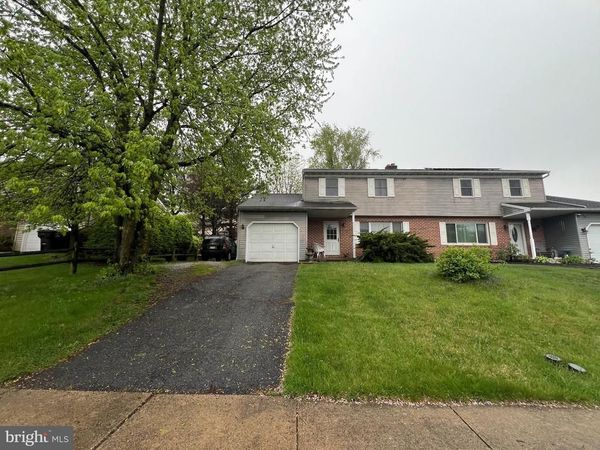 1776 ACORN DRIVE , READING, PA 19608