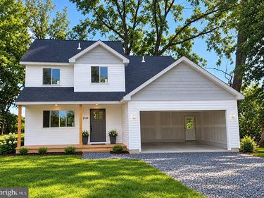 2317 WASHINGTON AVENUE, WEST LAWN, PA 19609