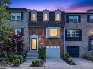 8 W CHAPMAN STREET , Unit A, ALEXANDRIA, VA 22301