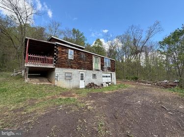 15232 WRANGLETOWN ROAD, MOUNT UNION, PA 17066