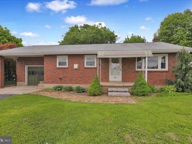 328 E PENN AVENUE, ROBESONIA, PA 19551