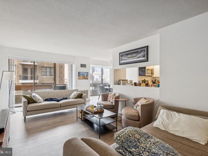 1326 42 Spruce Street , Unit 903, Philadelphia, PA 19107 Main Photo