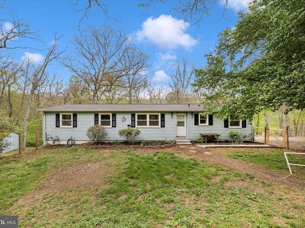 360 BERNICE DRIVE, HEDGESVILLE, WV 25427