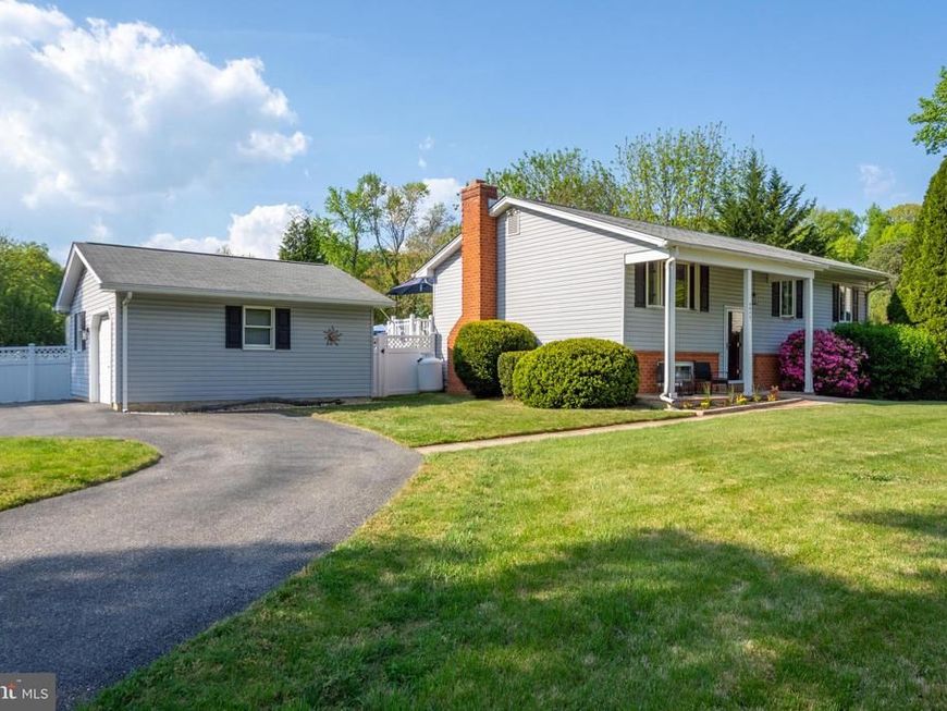 3542 Loch Haven Drive, Edgewater, MD 21037 Main Photo