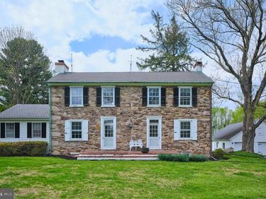 6161 MECHANICSVILLE ROAD, MECHANICSVILLE, PA 18934