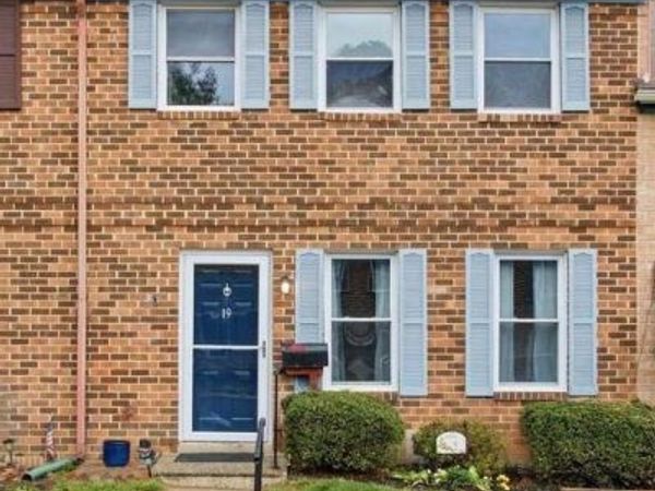 19 CONSTITUTION AVENUE , DOYLESTOWN, PA 18901