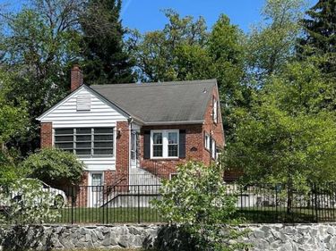 1301 N KIRKWOOD , ARLINGTON, VA 22201