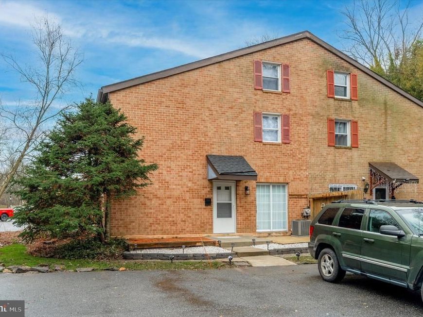 96 Park Vallei Lane , Unit 96, Brookhaven, PA 19015 Main Photo