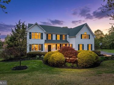 4880 HUNT FIELD DRIVE, DOYLESTOWN, PA 18902