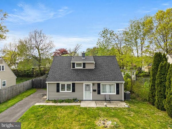589 ELBRIDGE ROAD , MORRISVILLE, PA 19067