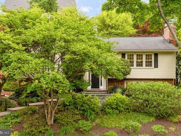 2801 S JOYCE STREET, ARLINGTON, VA 22202