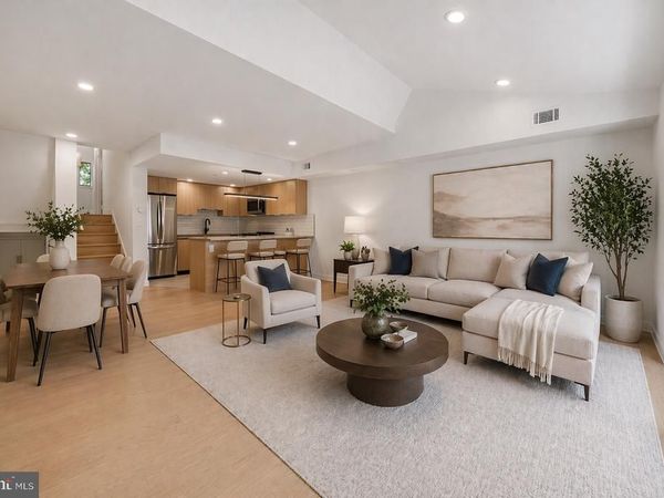 30 N WATERLOO ROAD , Unit 5, DEVON, PA 19333