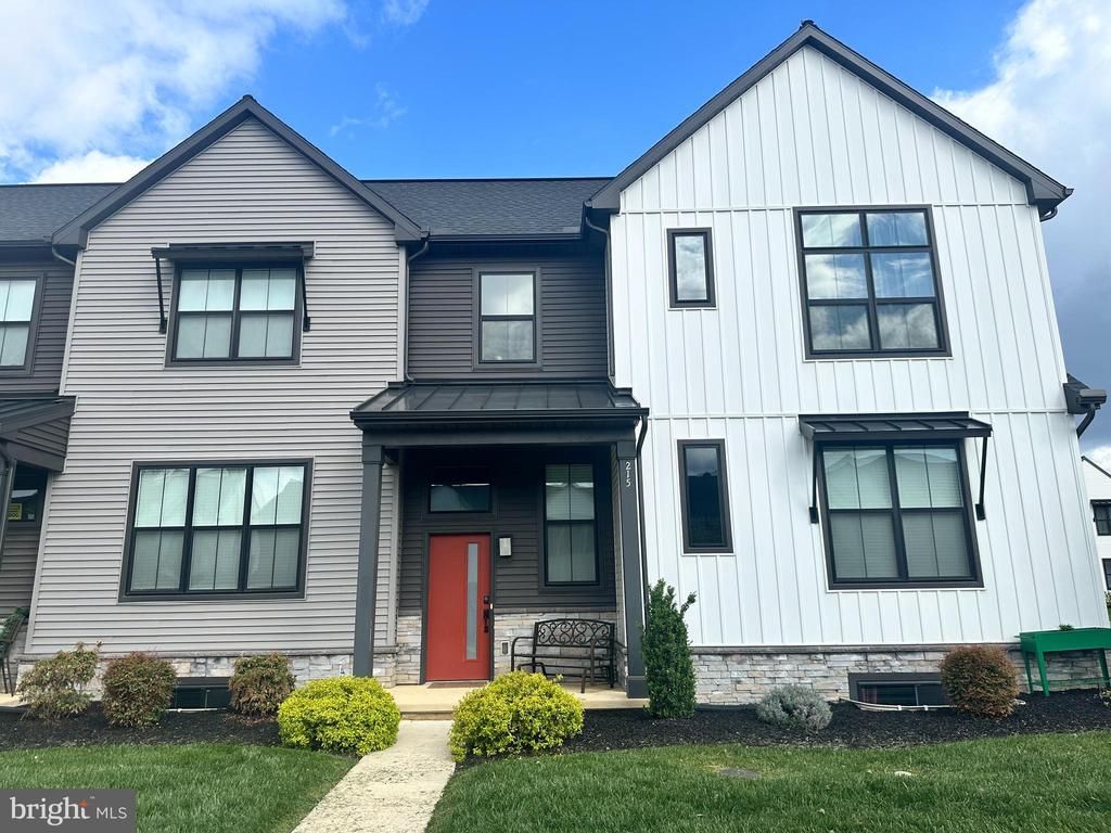 215 Estate Drive , Mechanicsburg, PA 17055 Main Photo