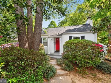 2245 BUCHANAN ST N, ARLINGTON, VA 22207