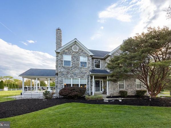 356 ROBIN LANE, COLLEGEVILLE, PA 19426