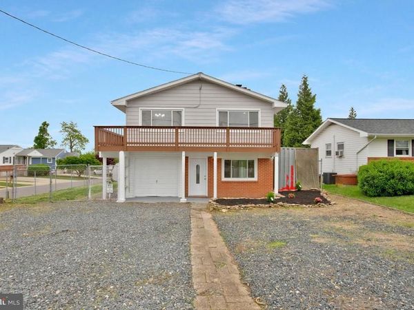 2501 GEHB AVENUE, HALETHORPE, MD 21227