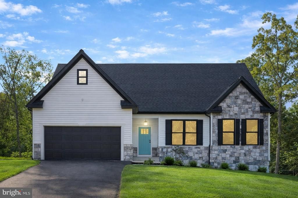 111 Huntington Hills Lane , Fredericksburg, VA 22401 Main Photo