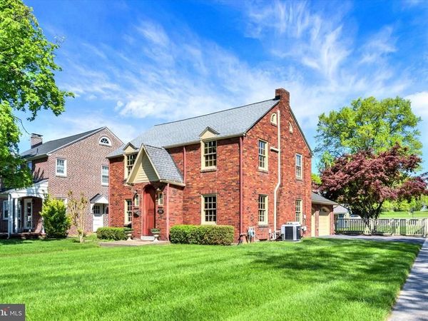 2900 MARKET STREET, CAMP HILL, PA 17011