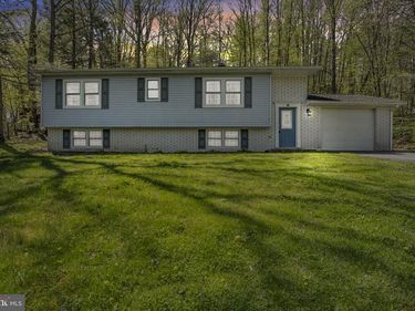 32 BIRCH DRIVE, THOMPSONTOWN, PA 17094
