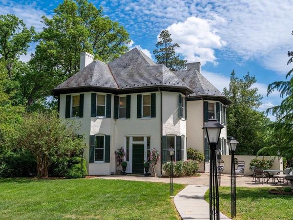 900 RUGBY RD , CHARLOTTESVILLE, VA 22903
