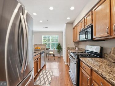 11014 KOMAN CIRCLE, Unit 203, MANASSAS, VA 20109