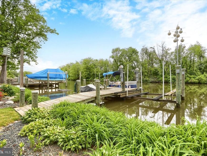 24 Neptune Drive, Joppa, MD 21085 Main Photo