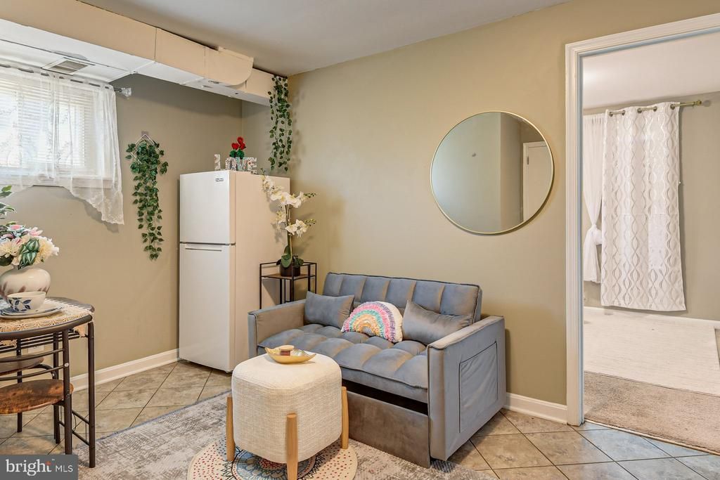 5929 Camberly Avenue , Springfield, VA 22150 Main Photo