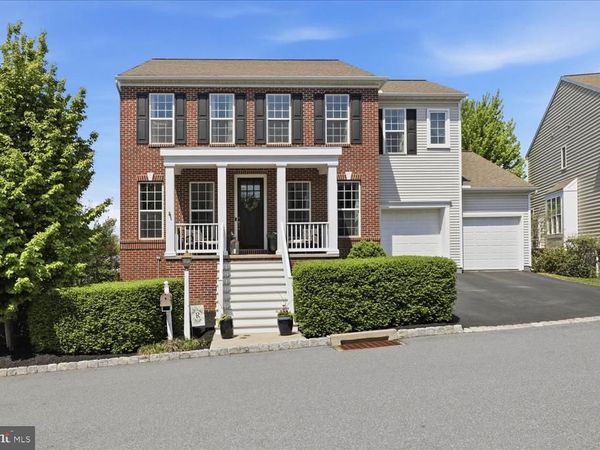 15 TALLGRASS PATH, LANCASTER, PA 17602
