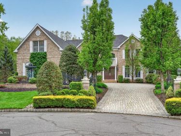 14 BALTUSROL TERRACE, MOORESTOWN, NJ 08057