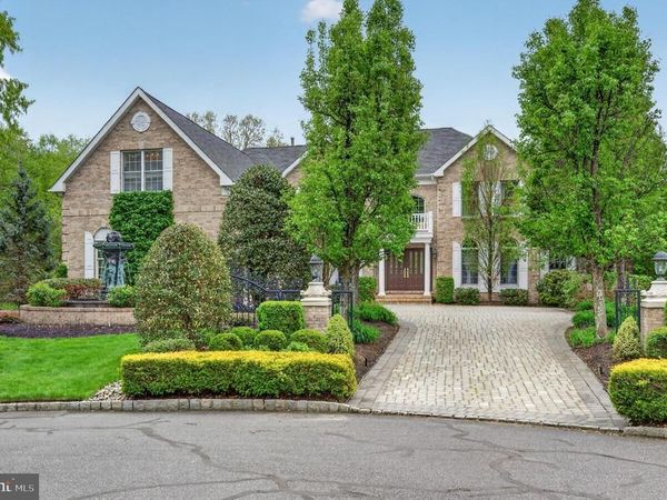 14 BALTUSROL TERRACE , MOORESTOWN, NJ 08057