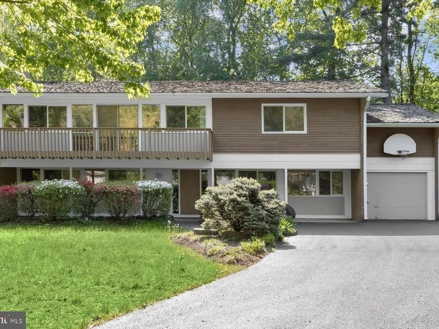 8210 Stone Trail Drive, Bethesda, MD 20817 Main Photo