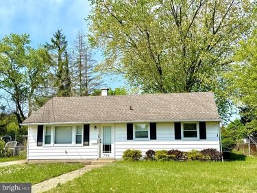704 N MAIN STREET, CLAYTON, NJ 08312