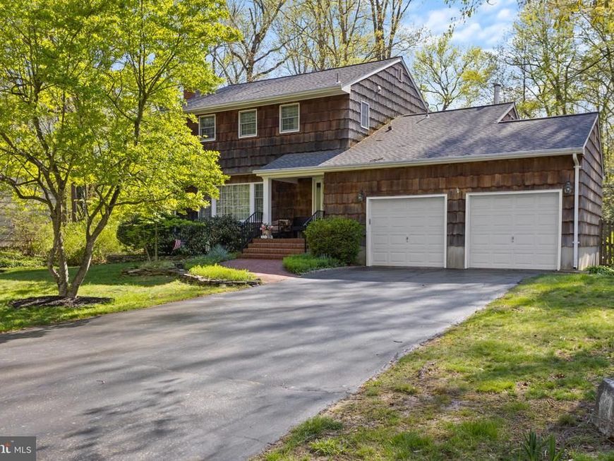 20 Jeffrey Lane, East Windsor, NJ 08520 Main Photo