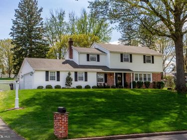 98 E HERON ROAD, SOUTHAMPTON, PA 18966