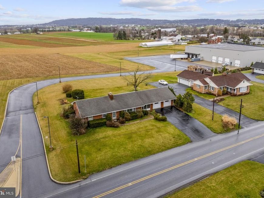632 E Farmersville Road , New Holland, PA 17557 Main Photo