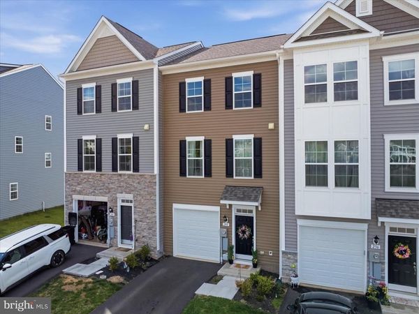 240 HUSKY TRL , MARTINSBURG, WV 25403